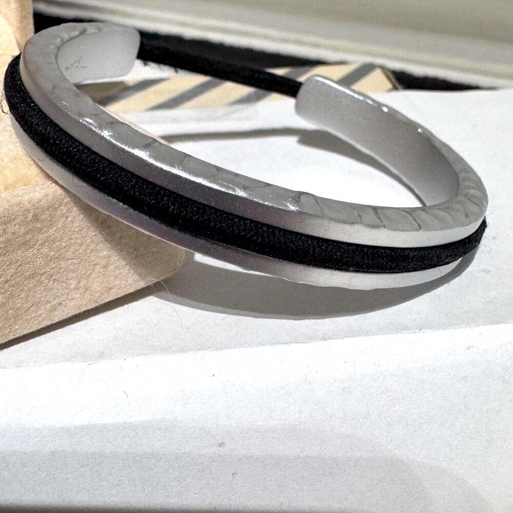 ✨ Maria Shireen Purity Adjustable Hair Tie Bracelet – Chic and Clever! ✨